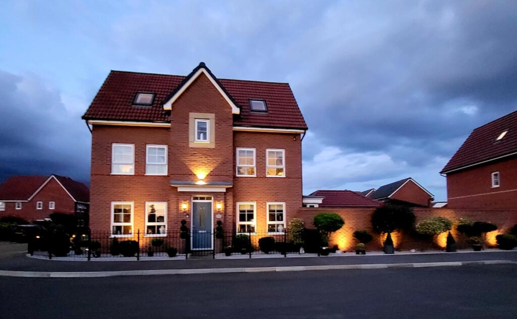 Additional image 4 of Flower Garden Drive, St James Gate, Weddington, Nuneaton, CV10 0FW