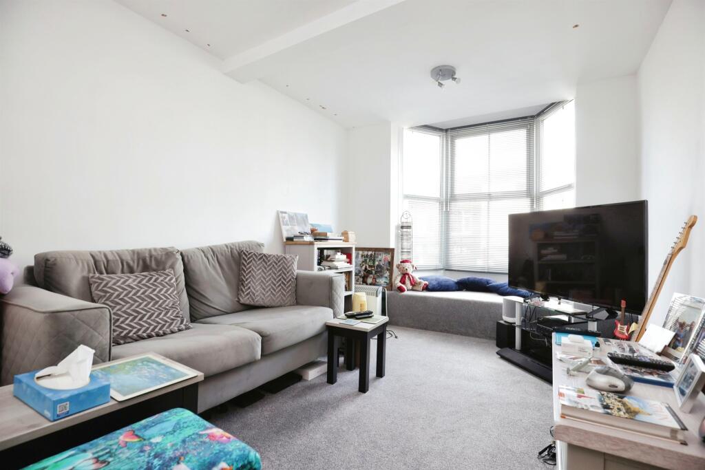 Additional image 16 of The Square, Kenilworth