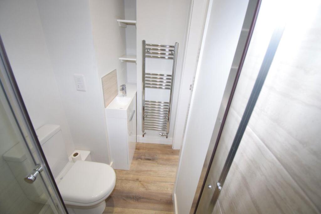 Additional image 4 of Sadler Gate