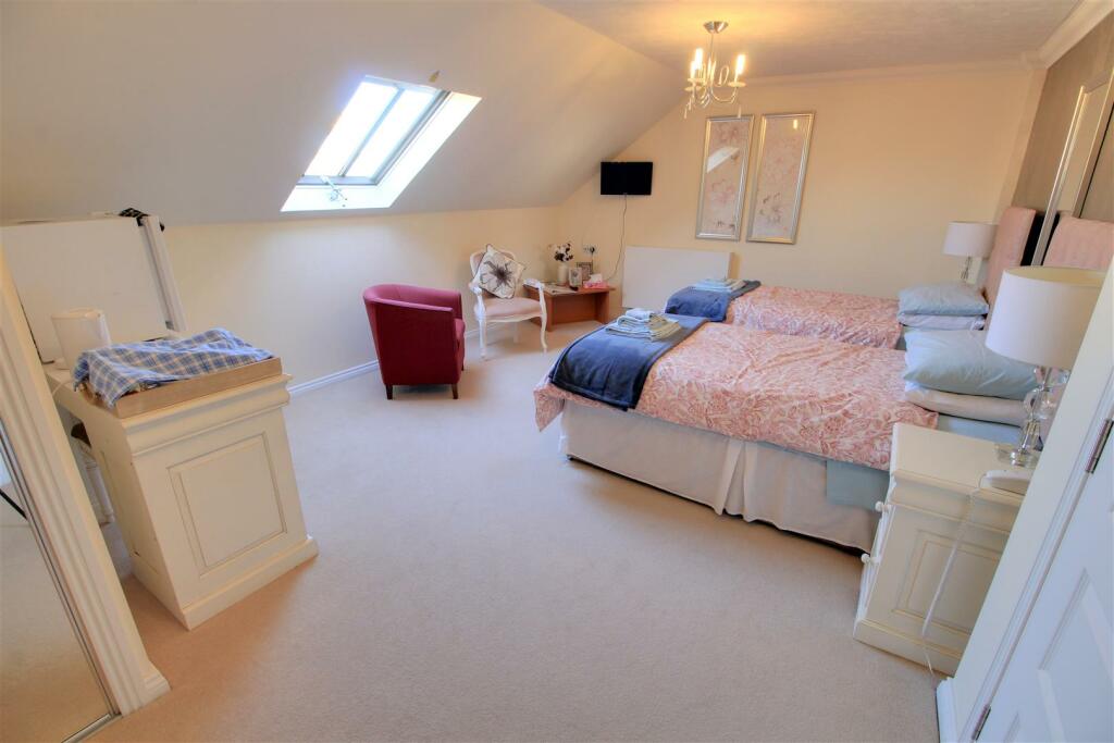 Additional image 15 of Abbots Lodge, Canterbury