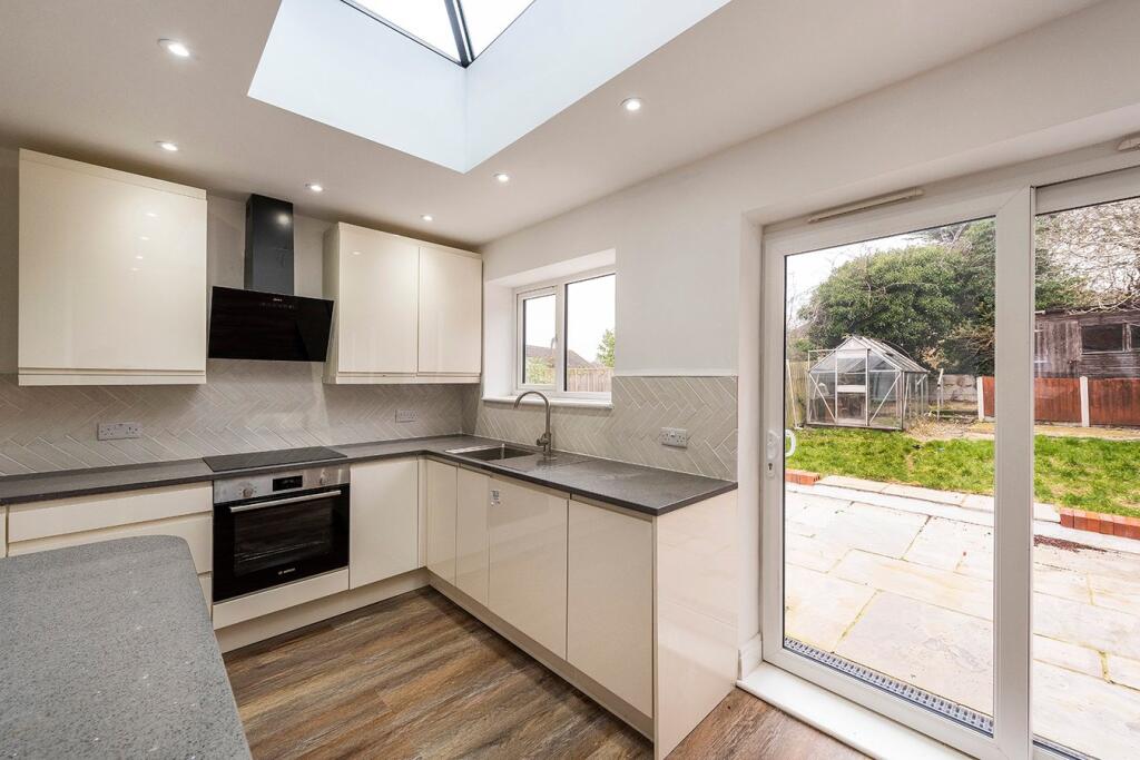 Additional image 4 of Faygate Crescent, South Bexleyheath, DA6