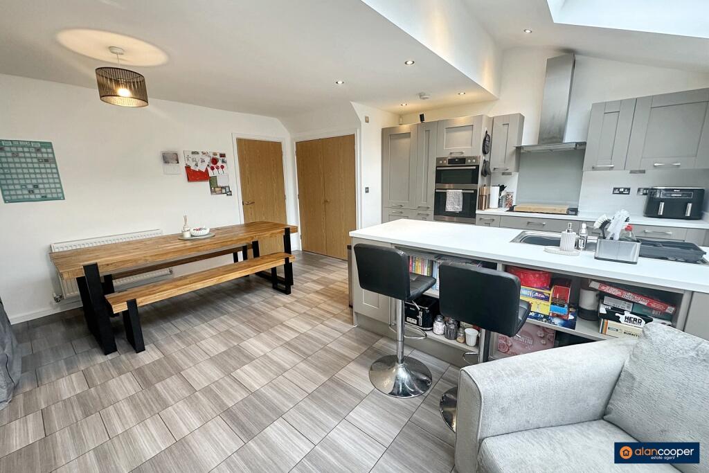 Additional image 7 of Polar Avenue, Galley Common, Nuneaton, CV10 9SX