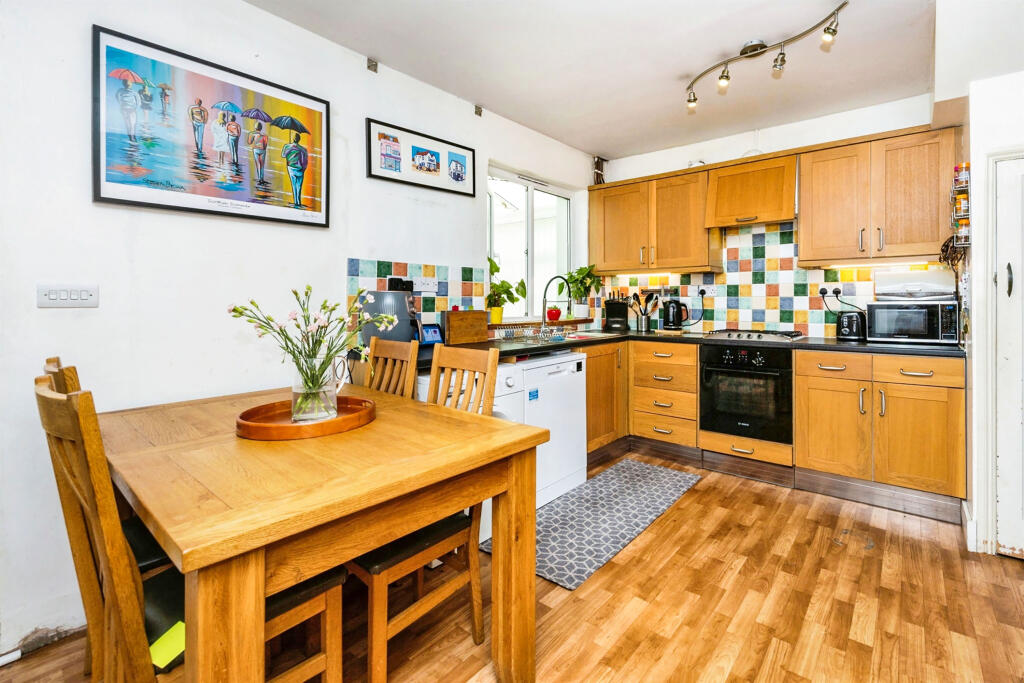 Additional image 3 of Deansway Avenue, Sturry, Canterbury