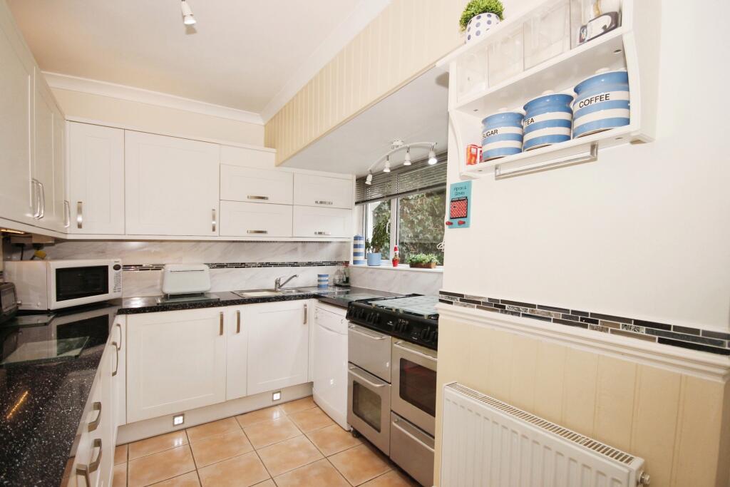 Additional image 2 of Newburgh Crescent, Warwick, Warwickshire, CV34