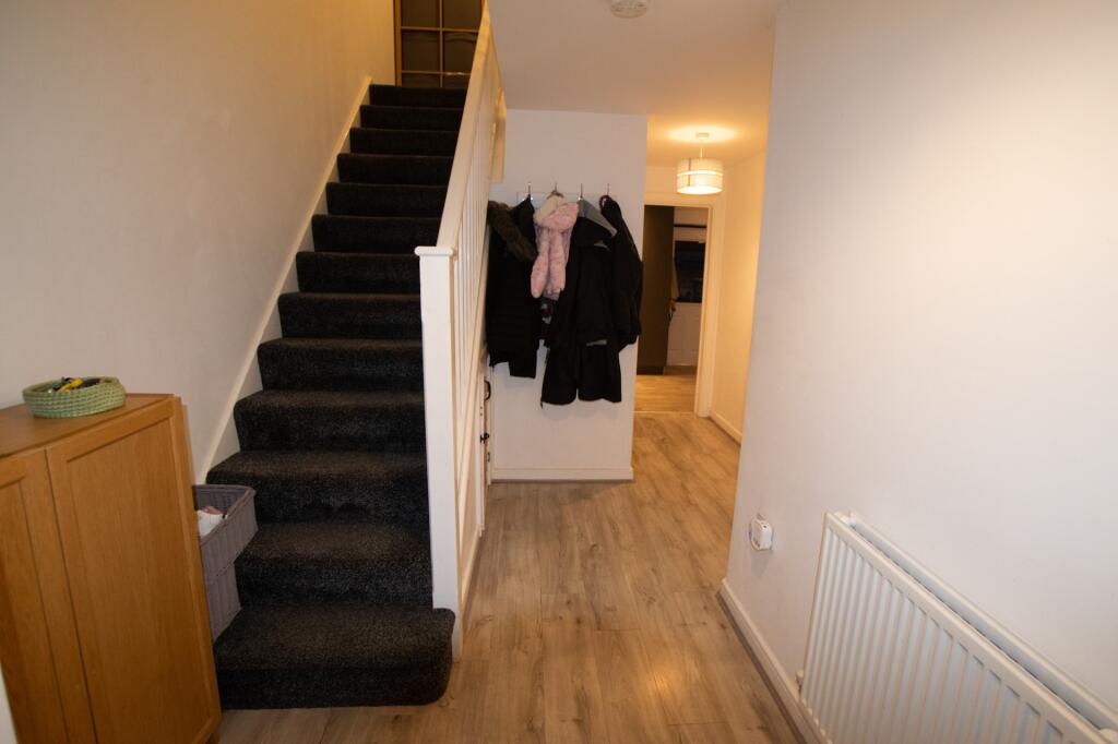 Additional image 2 of Randall Close, Warwick