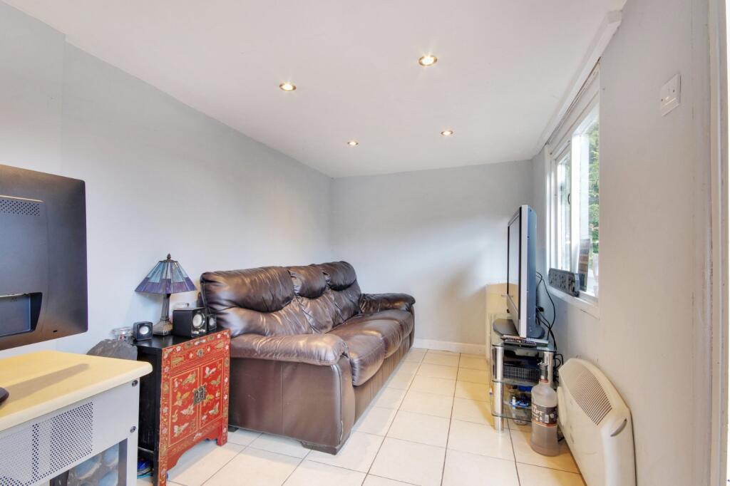 Additional image 19 of Istead Rise, Gravesend, Kent, DA13