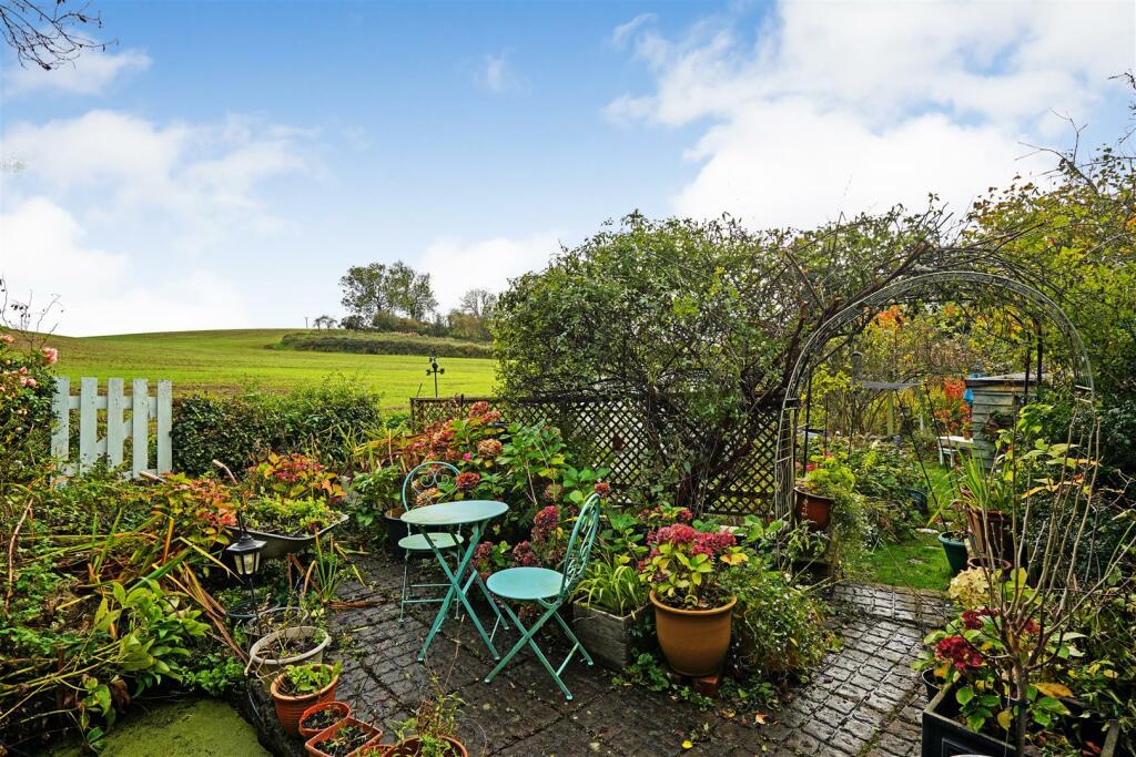 Additional image 20 of Main Road, Austrey