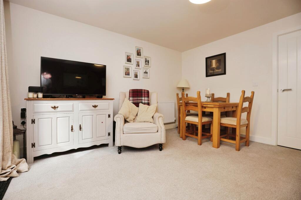 Additional image 19 of Harris Way, Kenilworth