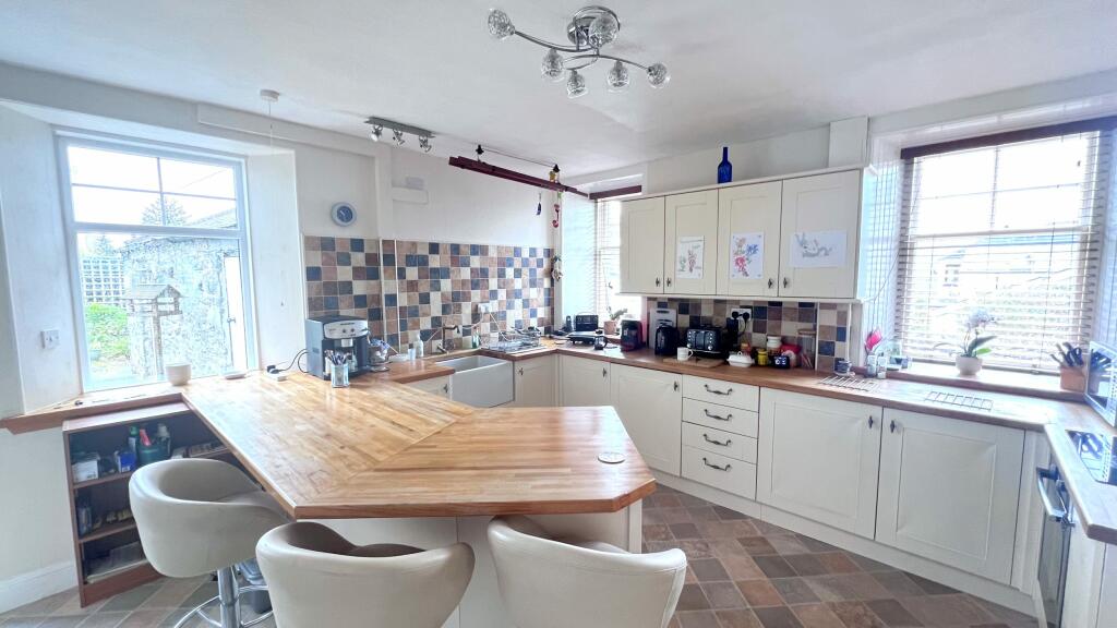 Additional image 2 of Craig Rotchell, 2 Throughgate, Dalry