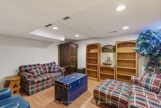 Additional image 23 of 2774 King St Unit 41