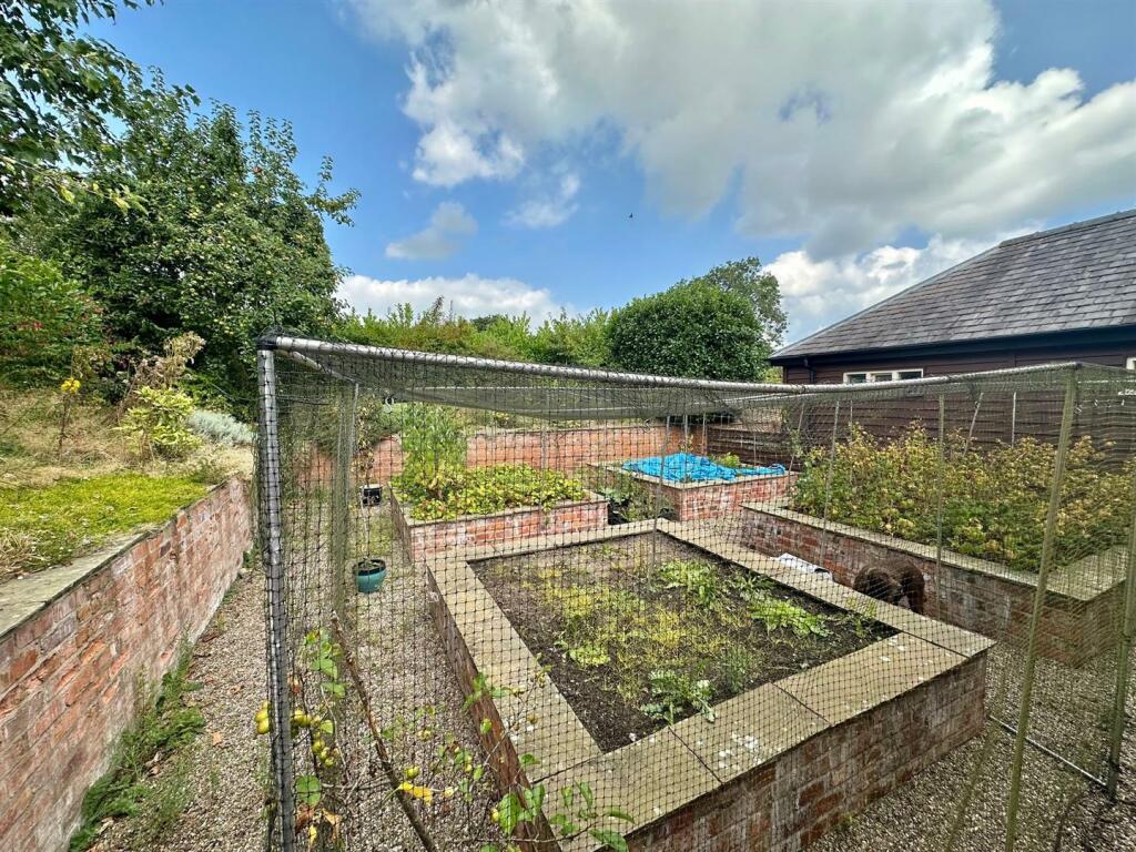 Additional image 34 of Chester Road, Stoke, Nantwich, Cheshire