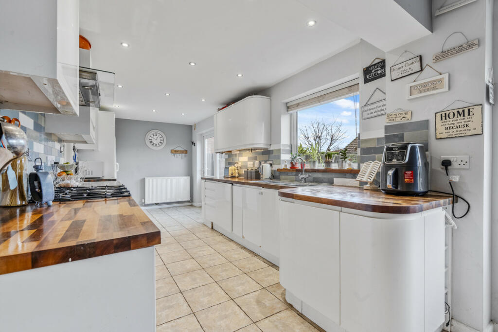 Additional image 5 of Orchard Way, Southam, CV47