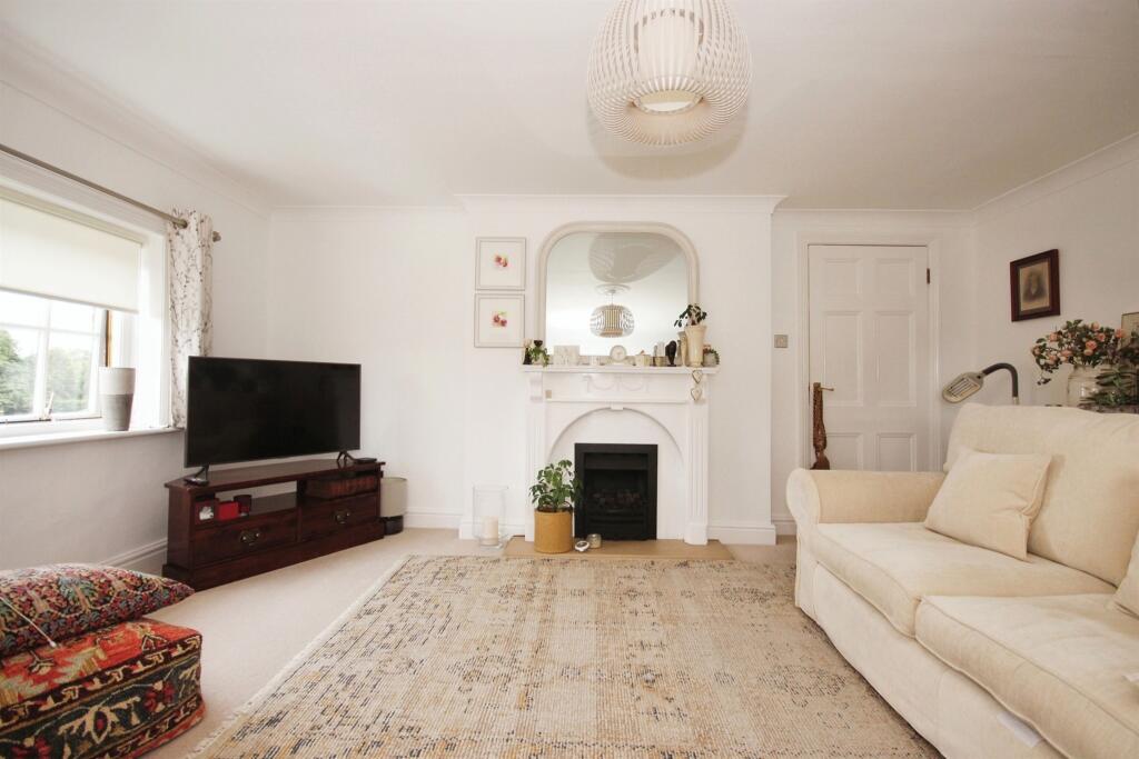 Additional image 4 of Vicarage Lane, Sherbourne, Warwick