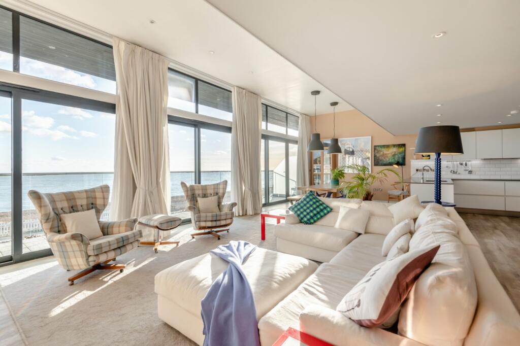 Additional image 4 of Bay, 98 St Leonards Road, Hythe, Kent