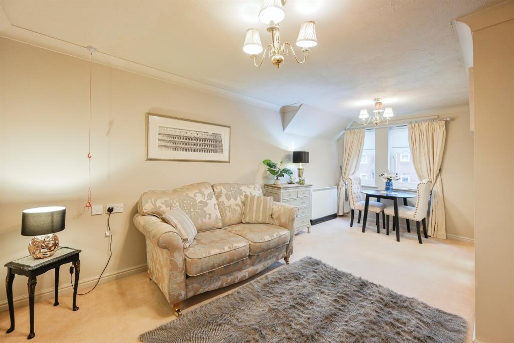Additional image 5 of Chatsworth Court, Park View, Ashbourne