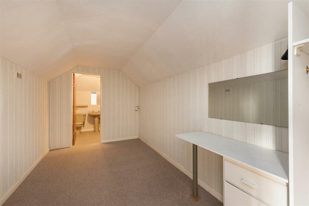 Additional image 21 of Neptune Gap, Island Wall, Whitstable