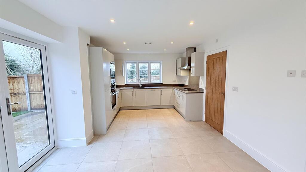 Additional image 11 of Plot 10, The Downton, Deerhurst Gardens, Welford on Avon