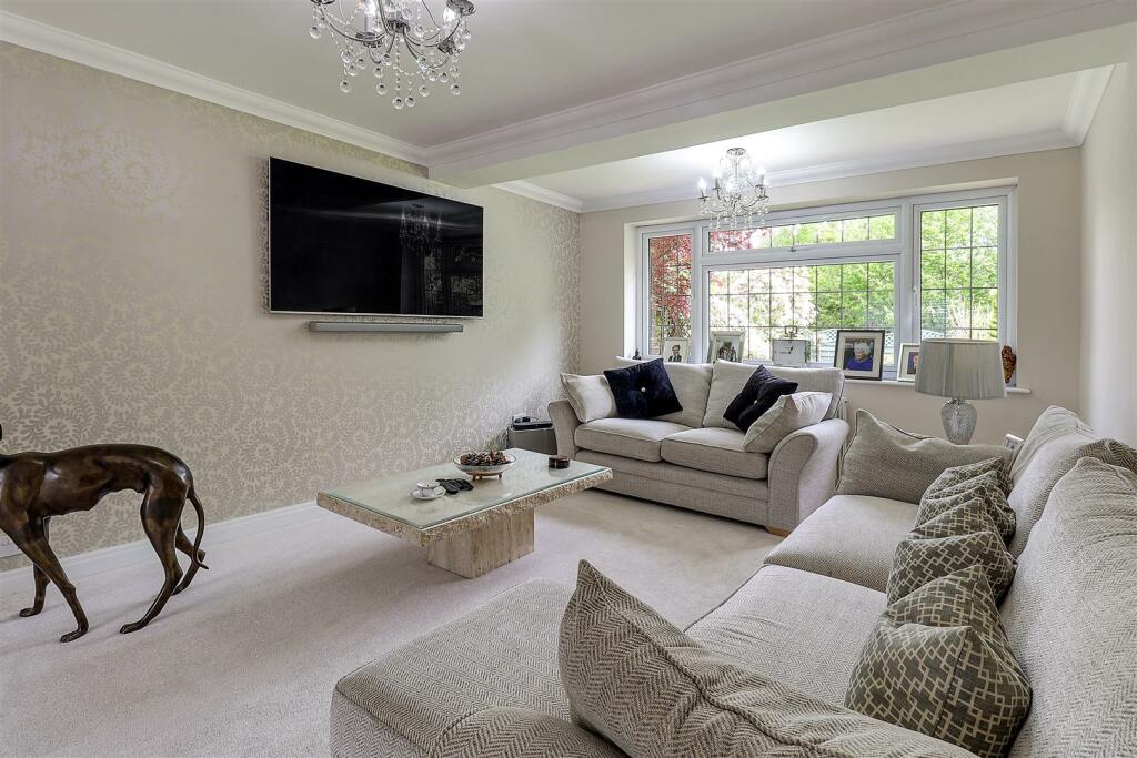 Additional image 17 of Cob Drive, Shorne,
