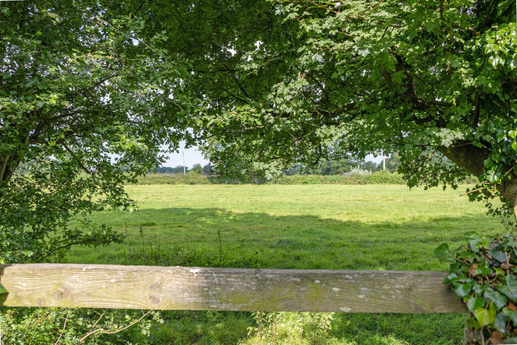 Additional image 22 of Fitzjohns Barby Road, Rugby, CV22 5QB