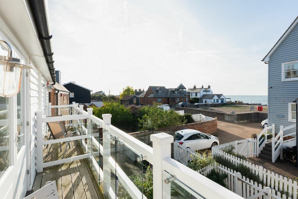 Additional image 21 of Island Wall, Whitstable, CT5