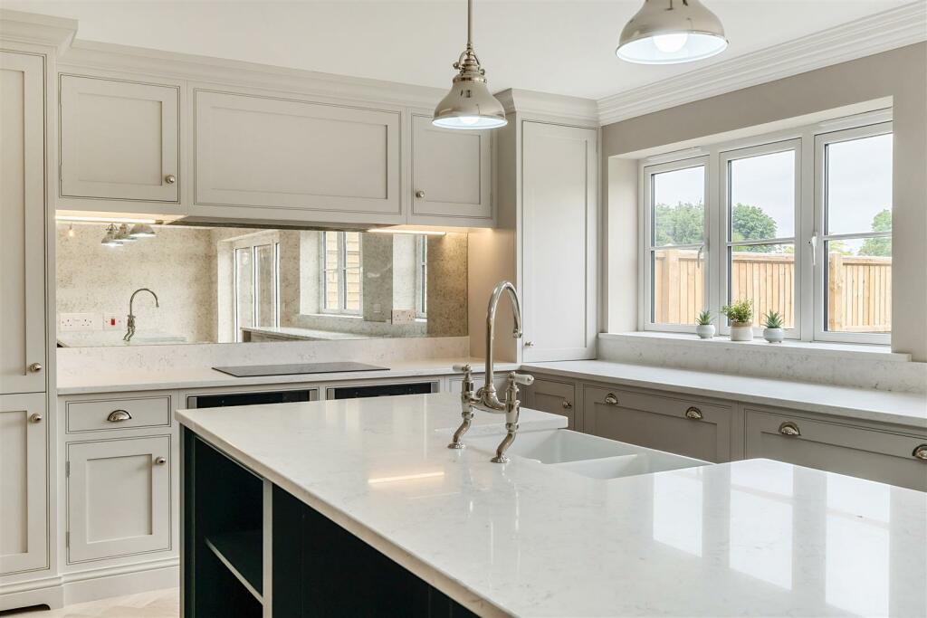 Additional image 5 of Roebuck Court, Off Southam Road, Priors Marston, CV47