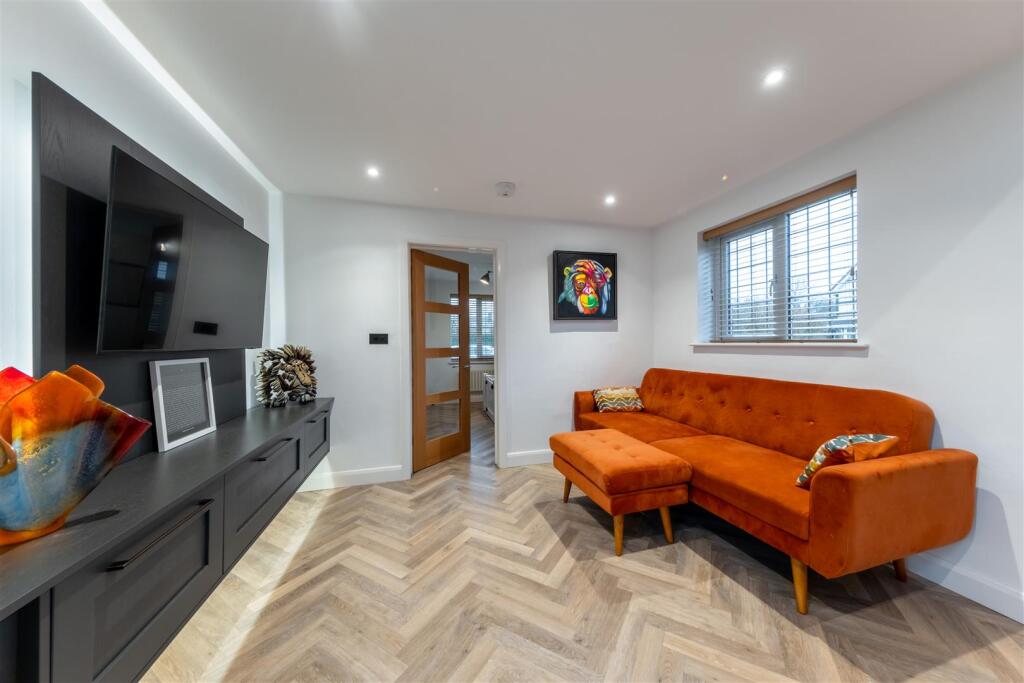 Additional image 7 of Elizabethan Way, Rudheath, Northwich