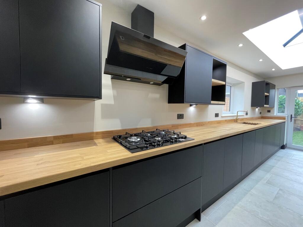 Additional image 3 of Greenfields Close, Shipston-On-Stour