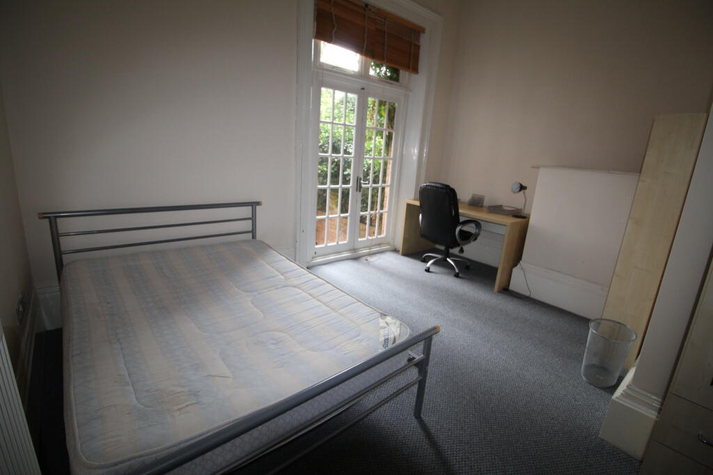 Additional image 8 of Room 2, Kent House, Clarendon Place