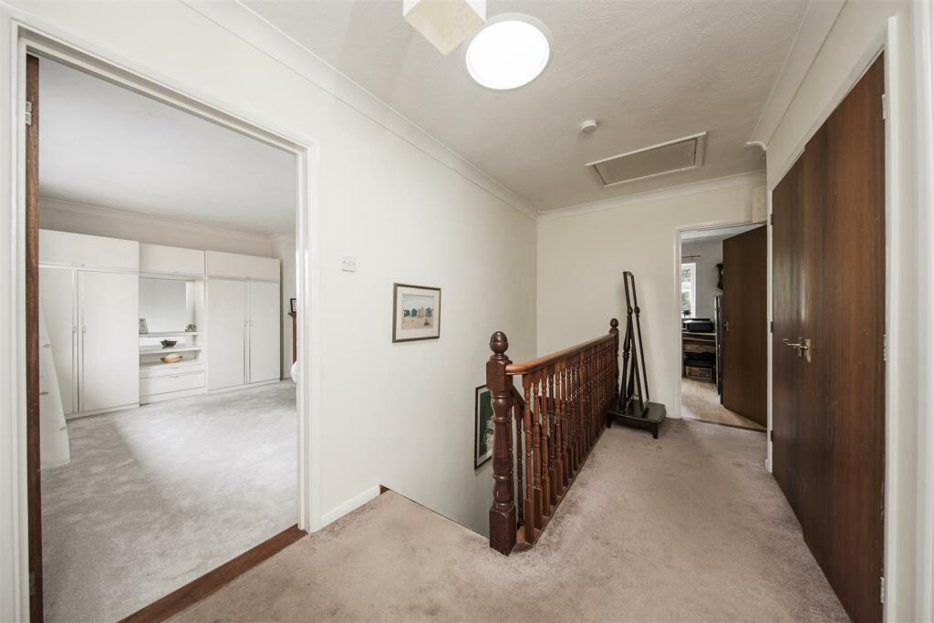 Additional image 14 of Southfleet Avenue, Longfield