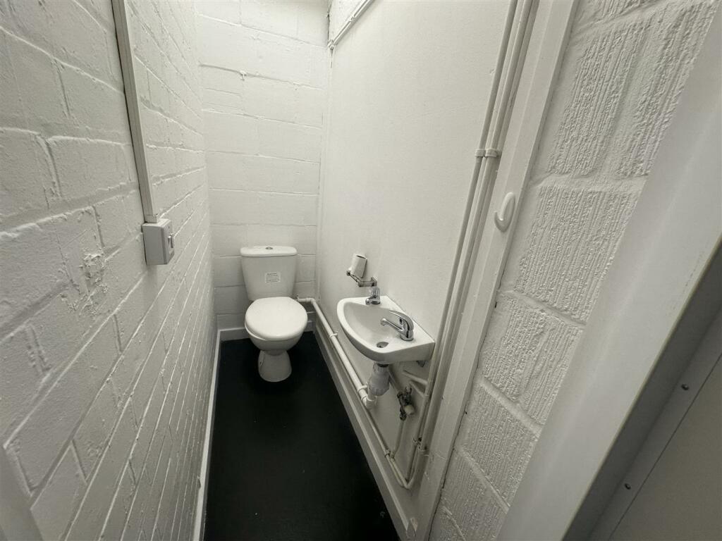 Additional image 4 of Central Avenue, Abbey Green, Nuneaton