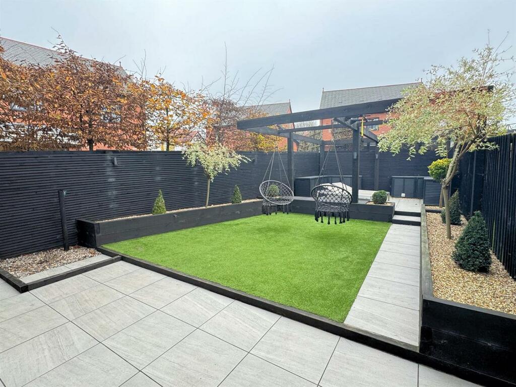 Additional image 10 of Holly Close, Holmes Chapel