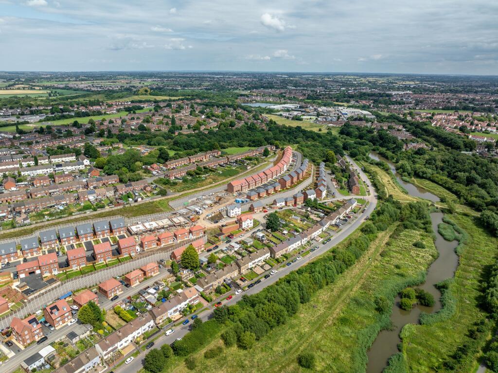 Additional image 9 of Queen Elizabeth Road, 
Nuneaton, 
NUNEATON, 
WARWICKSHIRE, 
CV10