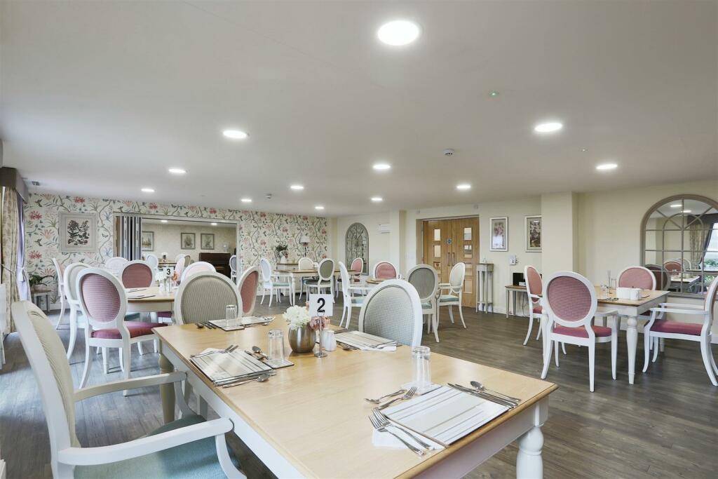 Additional image 27 of Harvard Place, Stratford-Upon-Avon, Warwickshire CV37 8GA