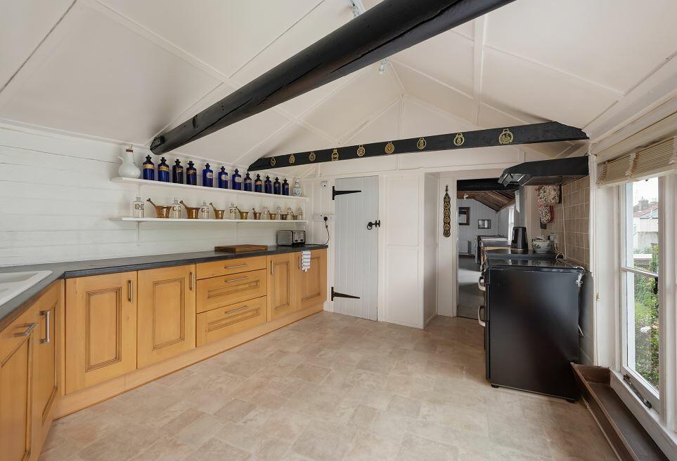 Additional image 12 of 115-117 High Street, Whitstable