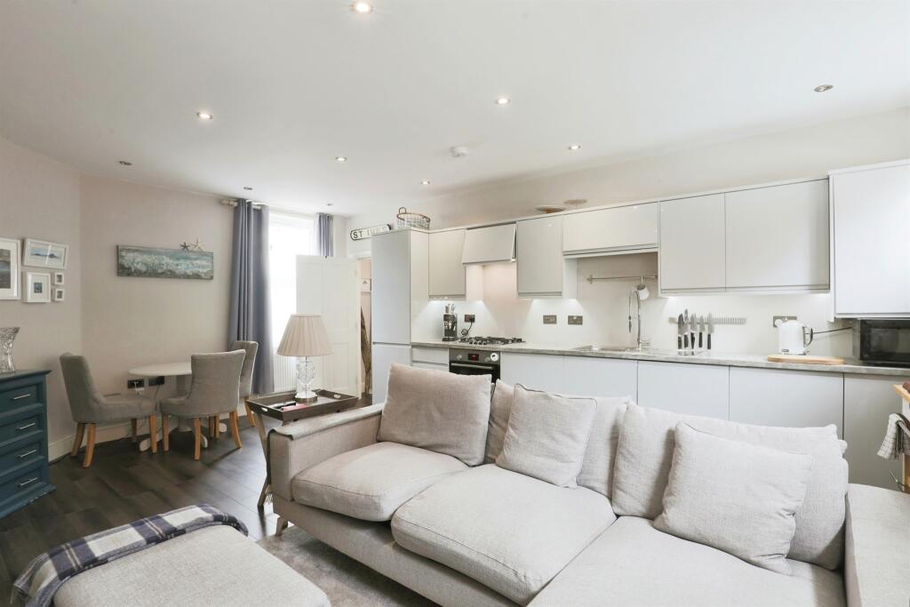 Additional image 18 of Walton Road, Wellesbourne, Warwick