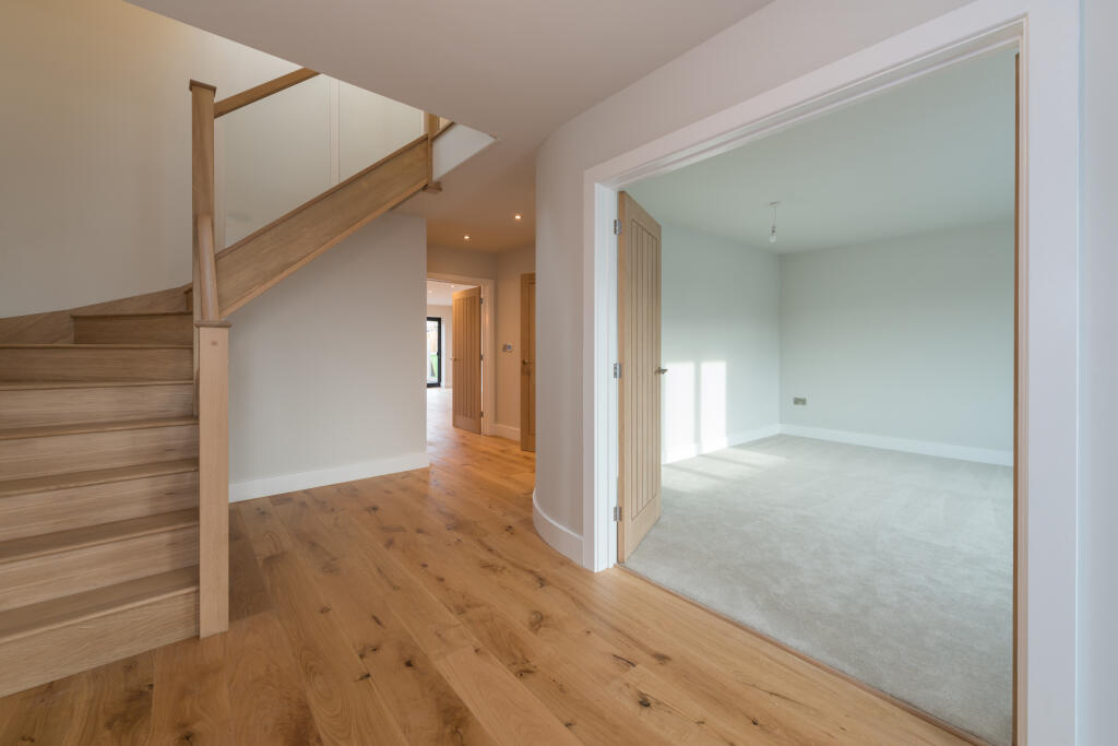 Additional image 6 of Macdonald Parade, Whitstable