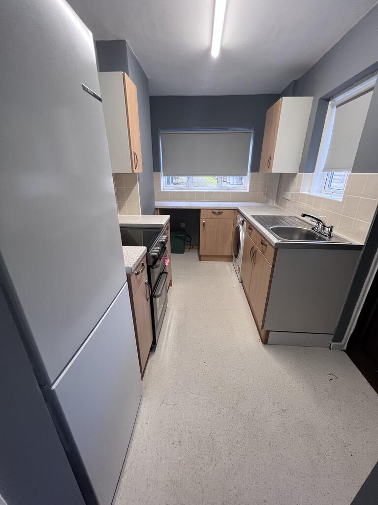 Additional image 4 of Henry Street, Kenilworth