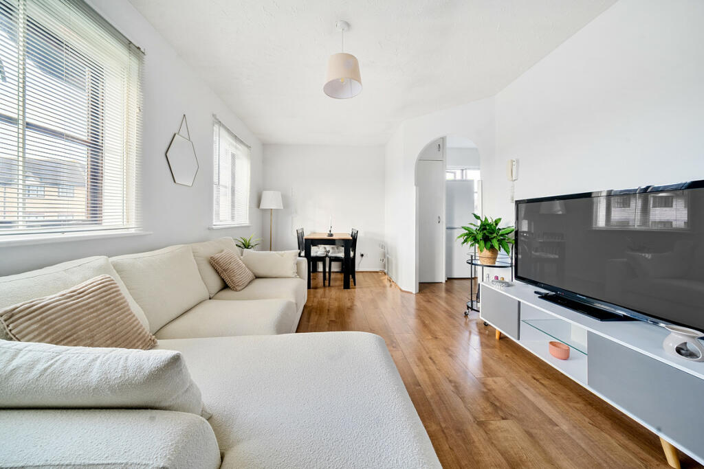 Additional image 8 of Hardwick Crescent, Dartford, DA2 6SE