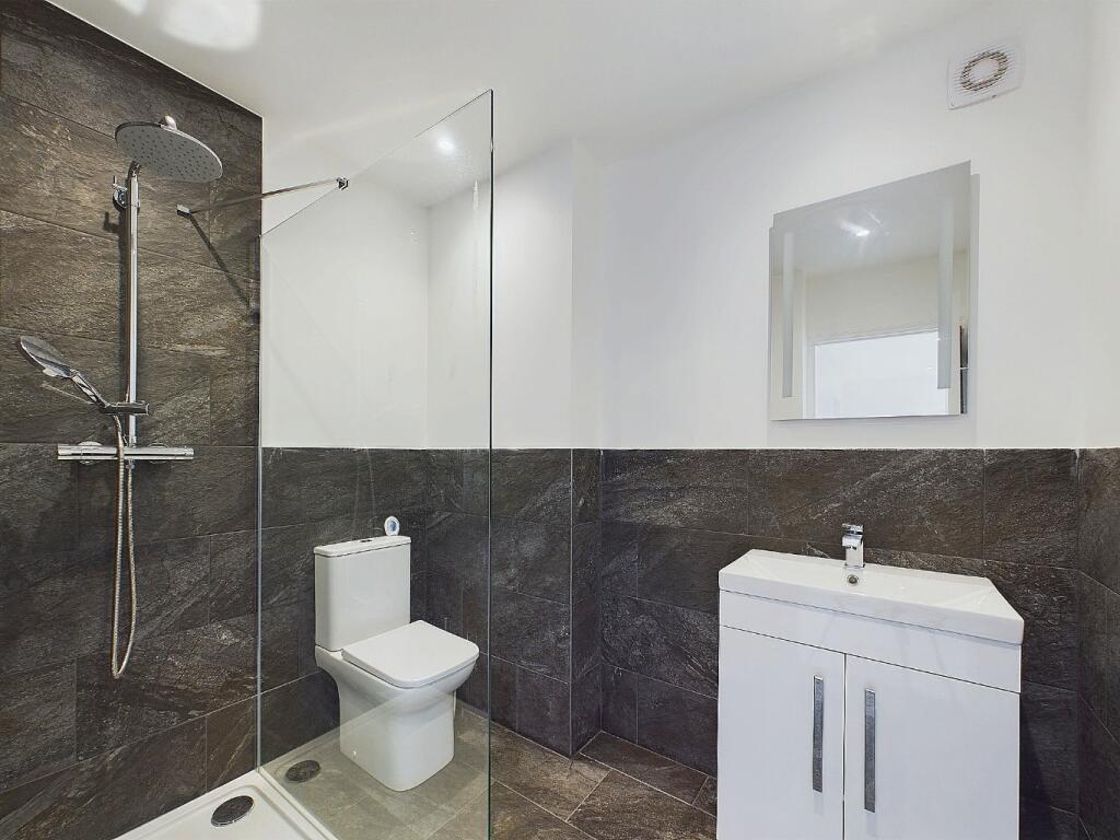 Additional image 7 of Coombfield Drive, Dartford, Kent, DA2