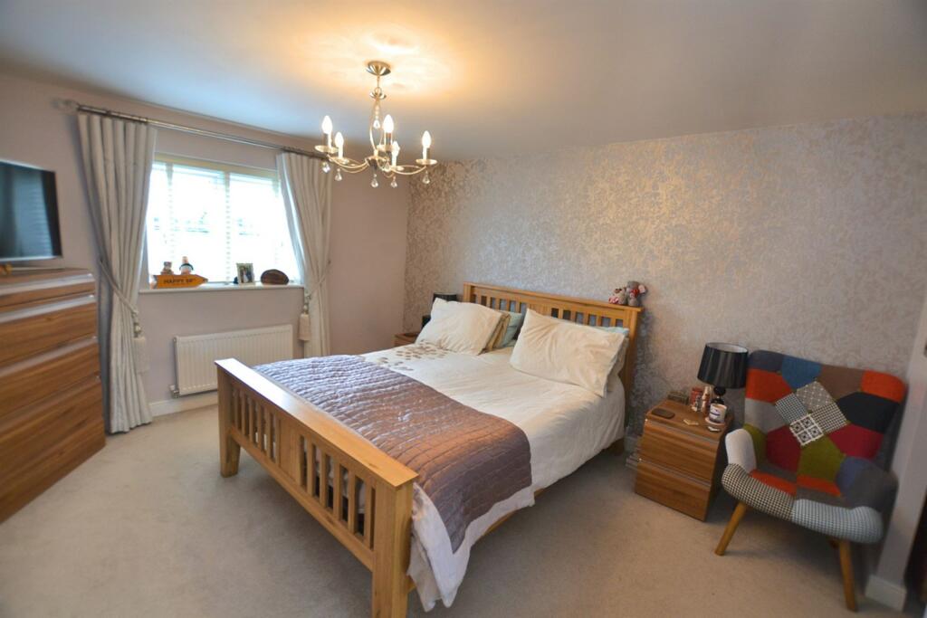 Additional image 13 of Holmes Chapel Road, Somerford