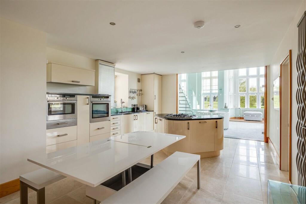Additional image 2 of Stylish duplex apartment overlooking Vale Royal Abbey golf course