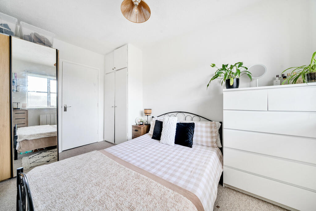 Additional image 10 of Hardwick Crescent, Dartford, DA2 6SE