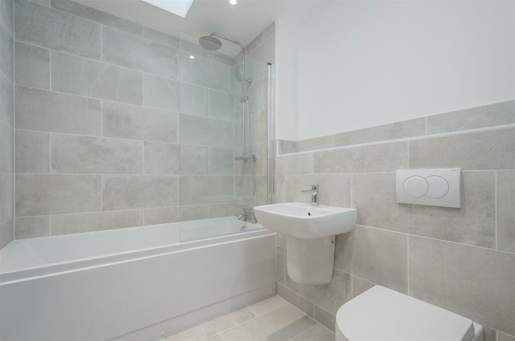 Additional image 21 of Meadow View, Higham Lane, Stoke Golding.