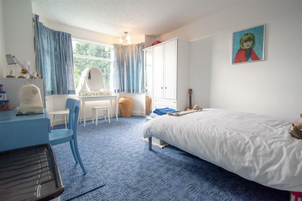 Additional image 15 of Broadway, Ripley