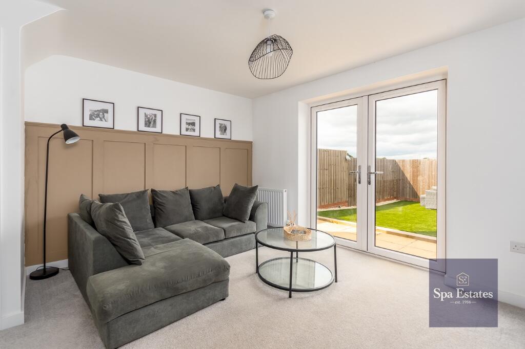 Additional image 3 of Roseacre Gardens, Warwick, CV34