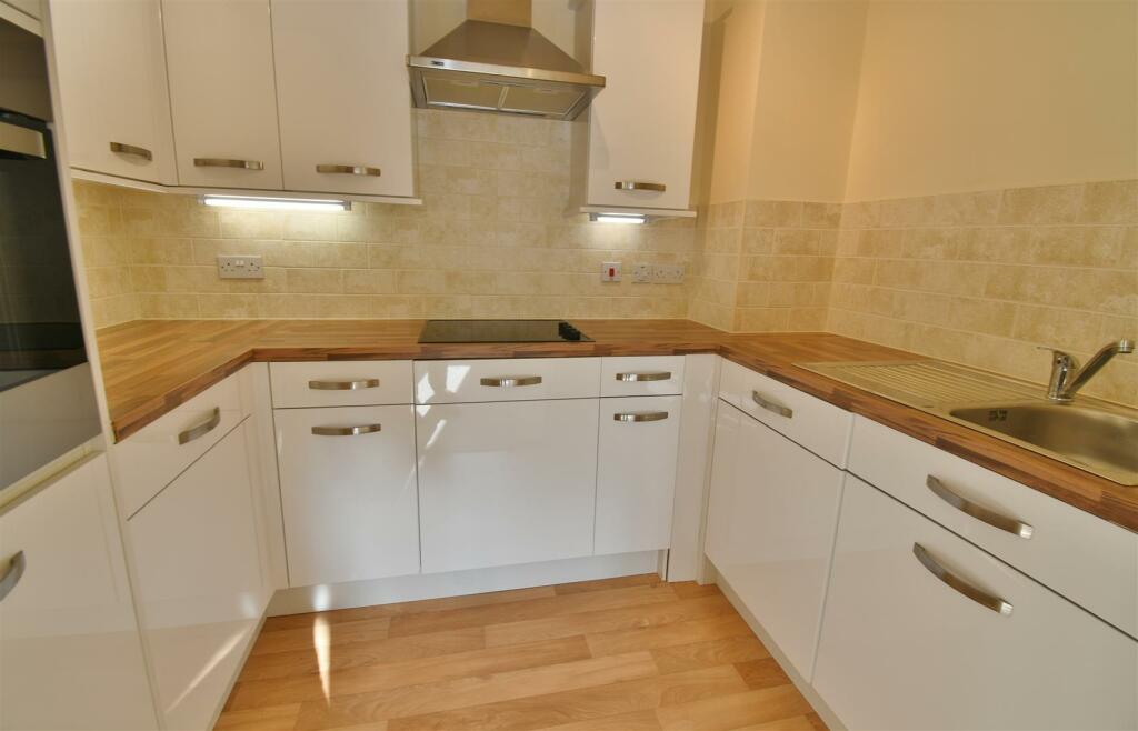 Additional image 4 of Arlington Avenue, Leamington Spa