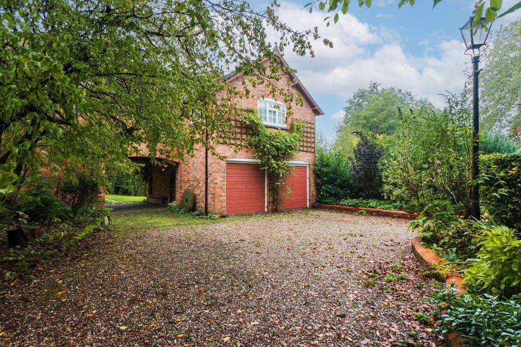 Additional image 45 of Cat & Fiddle Lane, West Hallam, DE7