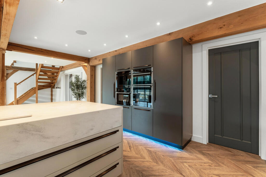 Additional image 4 of 2 Main Street, Rugby, Clifton Upon Dunsmore CV23 0BH