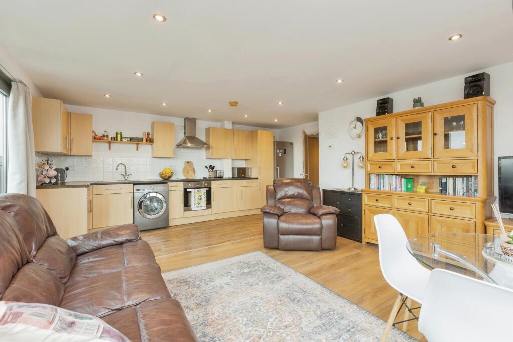 Additional image 7 of Peacock Street, Gravesend, Kent, DA12