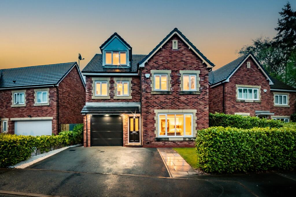 Immaculate and spacious family home by Delamere Forest.